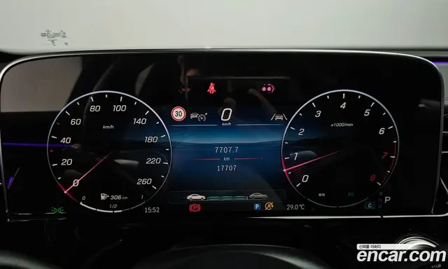 Mercedes-Benz E-Class 2026 3.0 автомат (гидро), миниатюра 11