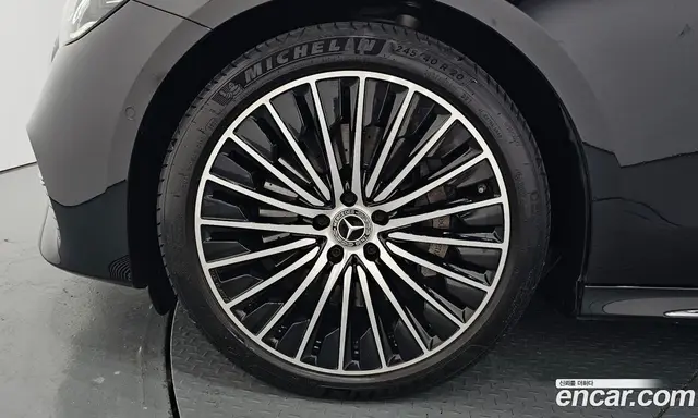 Mercedes-Benz E-Class 2026 3.0 автомат (гидро), миниатюра 5
