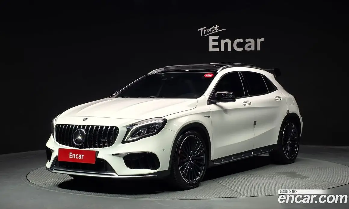 Mercedes-Benz GLA-Class 2018 2.0 автомат (гидро), фото 1 Mercedes-Benz GLA-Class 2018 2.0 автомат (гидро), фото 1