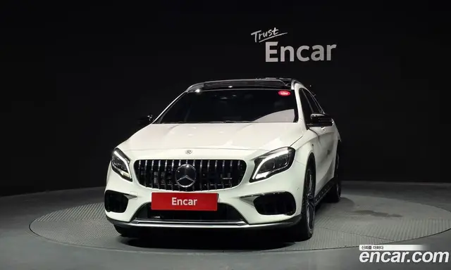 Mercedes-Benz GLA-Class 2018 2.0 автомат (гидро), миниатюра 3 Mercedes-Benz GLA-Class 2018 2.0 автомат (гидро), миниатюра 3
