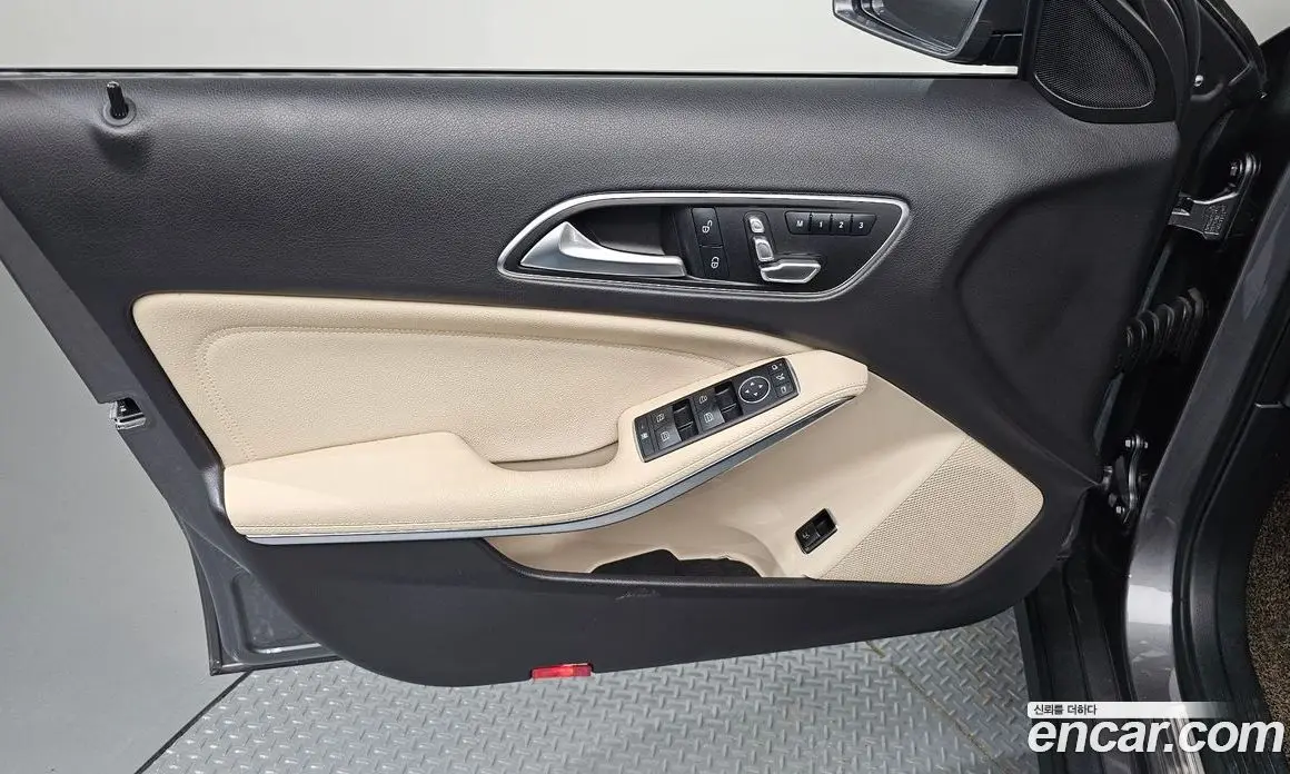 Mercedes-Benz GLA-Class 2019 2.0 автомат (гидро), фото 14 Mercedes-Benz GLA-Class 2019 2.0 автомат (гидро), фото 14