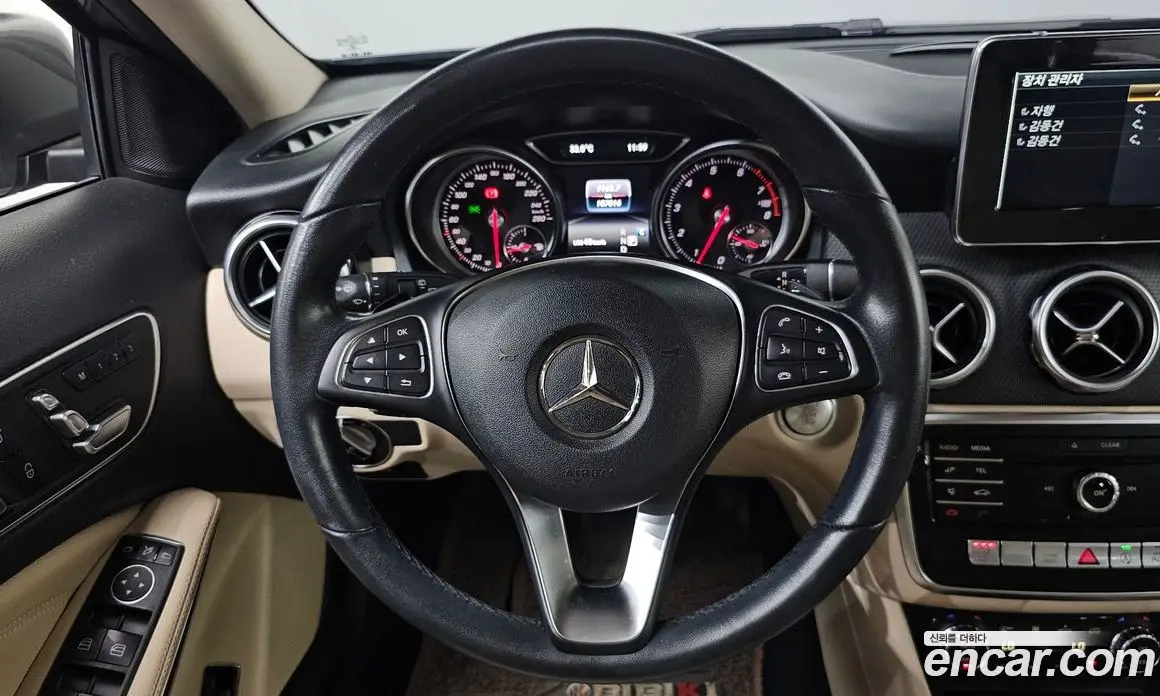 Mercedes-Benz GLA-Class 2019 2.0 автомат (гидро), фото 20 Mercedes-Benz GLA-Class 2019 2.0 автомат (гидро), фото 20