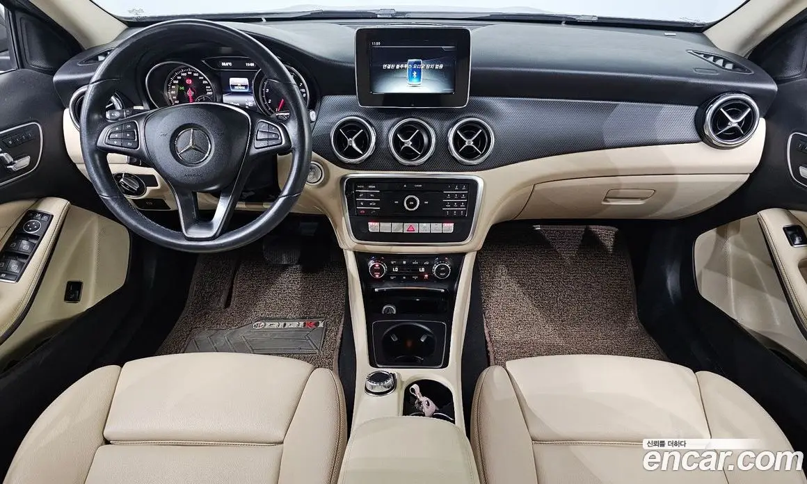 Mercedes-Benz GLA-Class 2019 2.0 автомат (гидро), фото 10 Mercedes-Benz GLA-Class 2019 2.0 автомат (гидро), фото 10