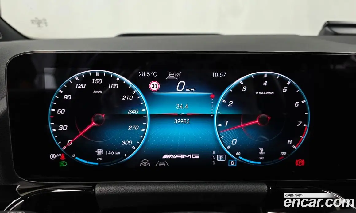 Mercedes-Benz GLA-Class 2021 2.0 автомат (гидро), фото 11