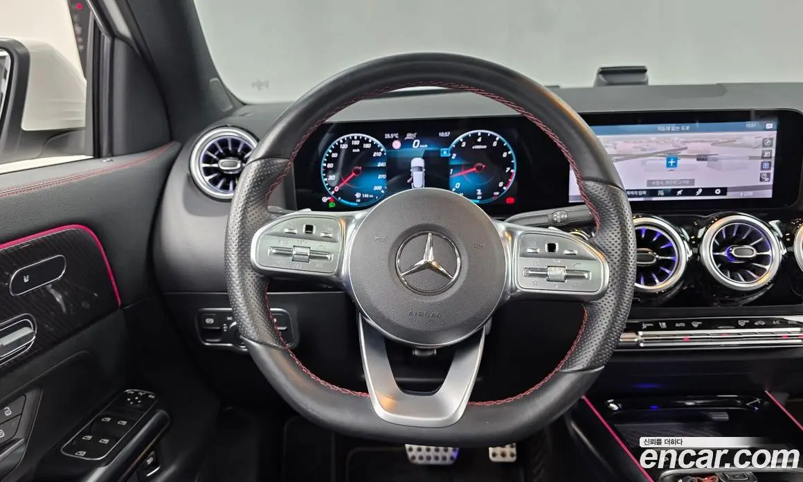 Mercedes-Benz GLA-Class 2021 2.0 автомат (гидро), фото 18
