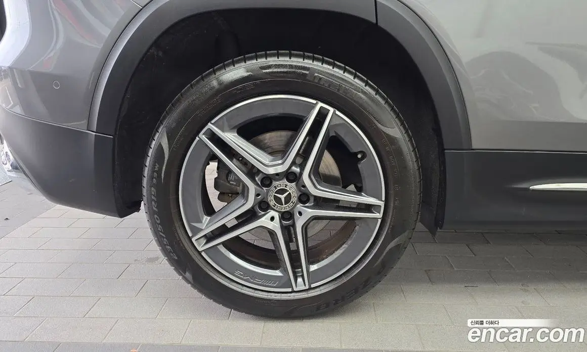 Mercedes-Benz GLB-Class 2022 2.0 автомат (гидро), фото 5 Mercedes-Benz GLB-Class 2022 2.0 автомат (гидро), фото 5