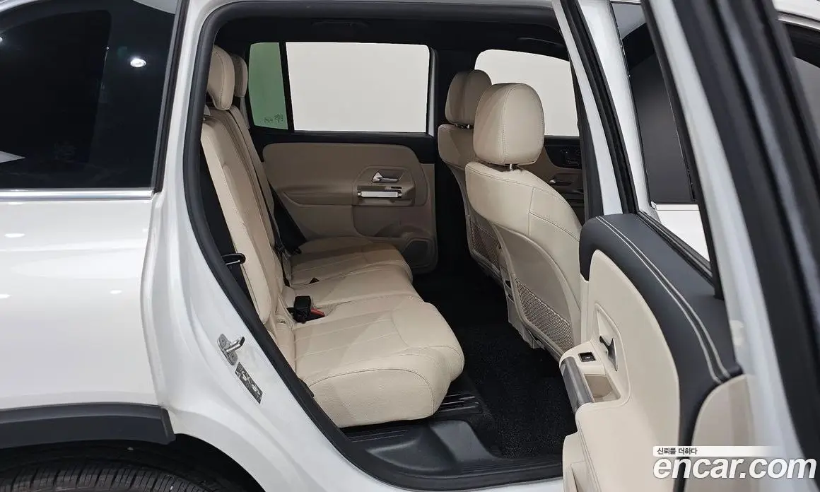 Mercedes-Benz GLB-Class 2024 1.9 автомат (гидро), фото 17