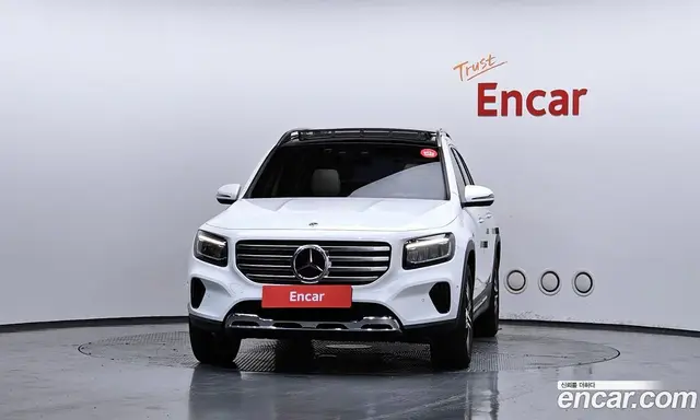 Mercedes-Benz GLB-Class 2024 1.9 автомат (гидро), миниатюра 3