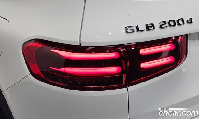 Mercedes-Benz GLB-Class 2024 1.9 автомат (гидро), миниатюра 9