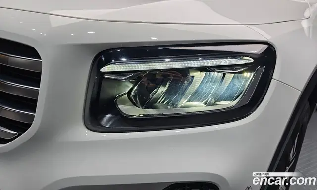 Mercedes-Benz GLB-Class 2024 1.9 автомат (гидро), миниатюра 8 Mercedes-Benz GLB-Class 2024 1.9 автомат (гидро), миниатюра 8
