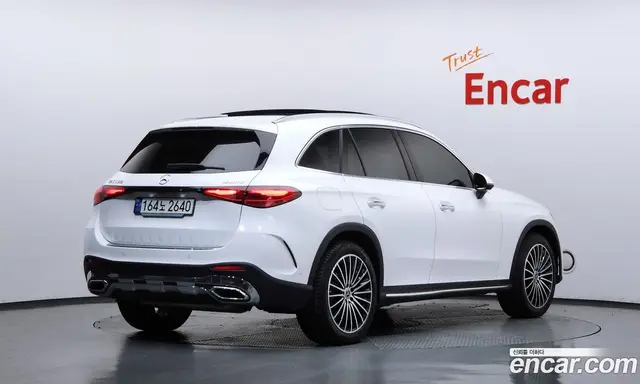 Mercedes-Benz GLC-Class 2023 2.0 автомат (гидро), миниатюра 2