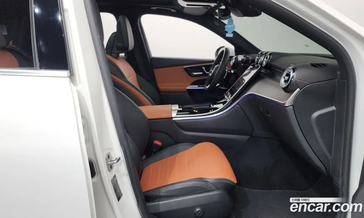 Mercedes-Benz GLC-Class 2023 2.0 автомат (гидро), фото 16