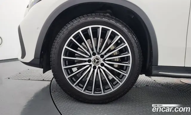 Mercedes-Benz GLC-Class 2023 2.0 автомат (гидро), миниатюра 5