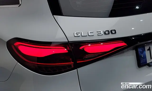 Mercedes-Benz GLC-Class 2023 2.0 автомат (гидро), миниатюра 9