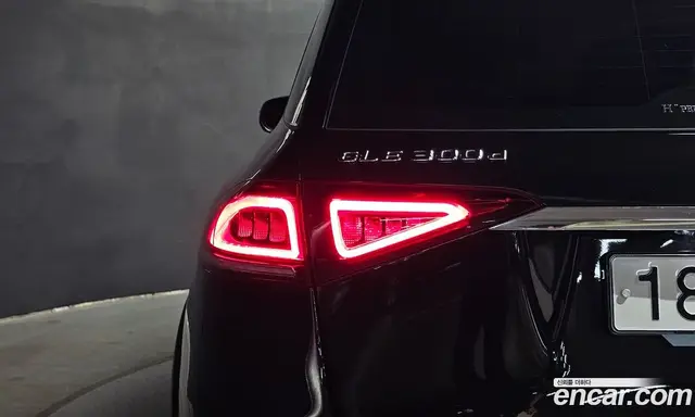 Mercedes-Benz GLE-Class 2021 1.9 автомат (гидро), миниатюра 9