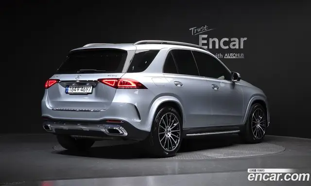 Mercedes-Benz GLE-Class 2023 3.0 автомат (гидро), миниатюра 2