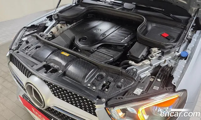 Mercedes-Benz GLE-Class 2023 3.0 автомат (гидро), миниатюра 6