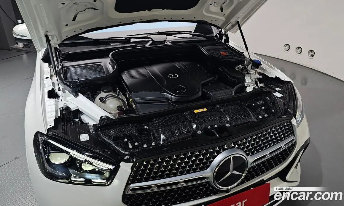 Mercedes-Benz GLE-Class 2025 3.0 автомат (гидро), фото 5 Mercedes-Benz GLE-Class 2025 3.0 автомат (гидро), фото 5