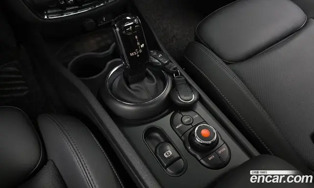 Mini Clubman 2021 1.5 автомат (гидро), миниатюра 12