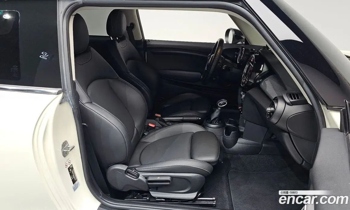 Mini Cooper 2019 1.5 автомат (гидро), фото 16 Mini Cooper 2019 1.5 автомат (гидро), фото 16