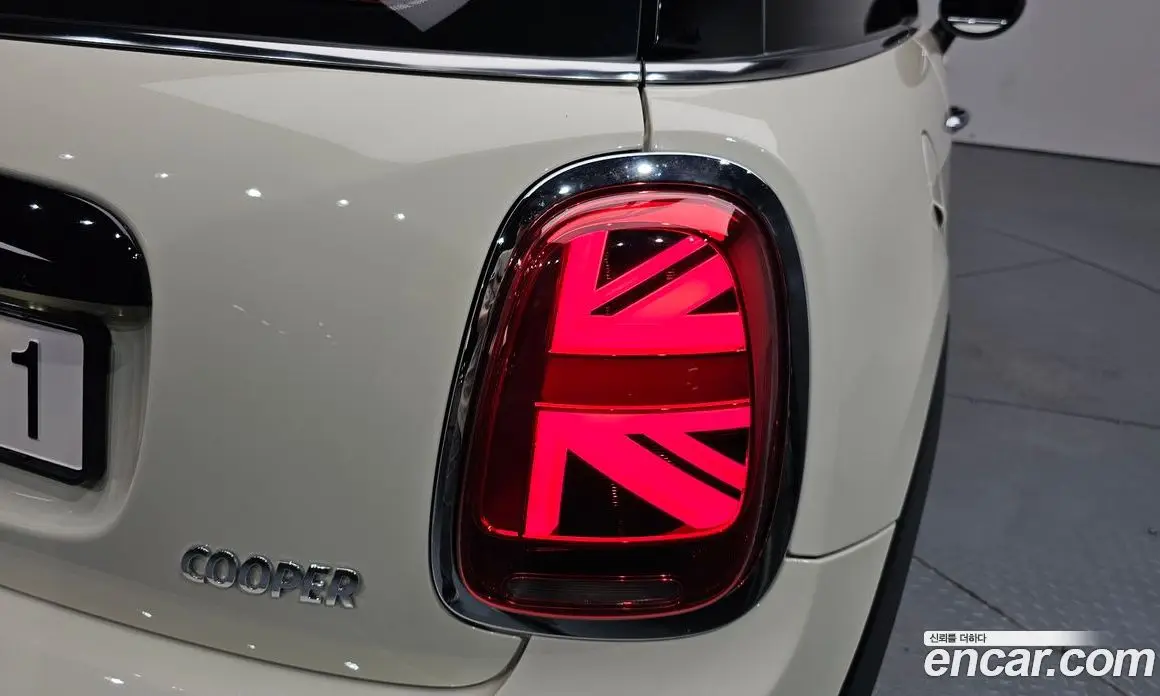 Mini Cooper 2019 1.5 автомат (гидро), фото 9 Mini Cooper 2019 1.5 автомат (гидро), фото 9