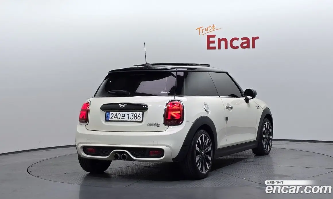 Mini Cooper 2020 2.0 автомат (гидро), фото 2 Mini Cooper 2020 2.0 автомат (гидро), фото 2