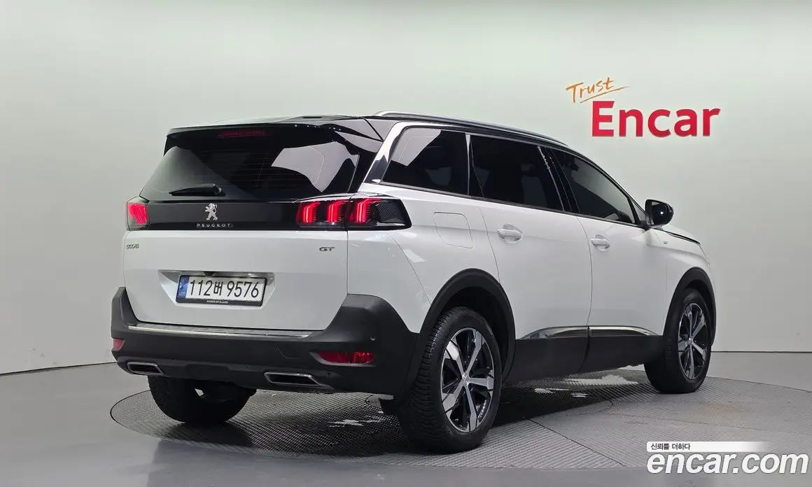 Peugeot 5008 2022 1.2 автомат (гидро), фото 2 Peugeot 5008 2022 1.2 автомат (гидро), фото 2