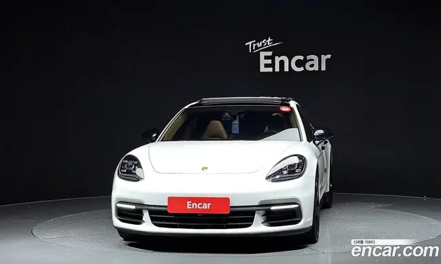 Porsche Panamera 2018 3.0 автомат (гидро), миниатюра 3 Porsche Panamera 2018 3.0 автомат (гидро), миниатюра 3