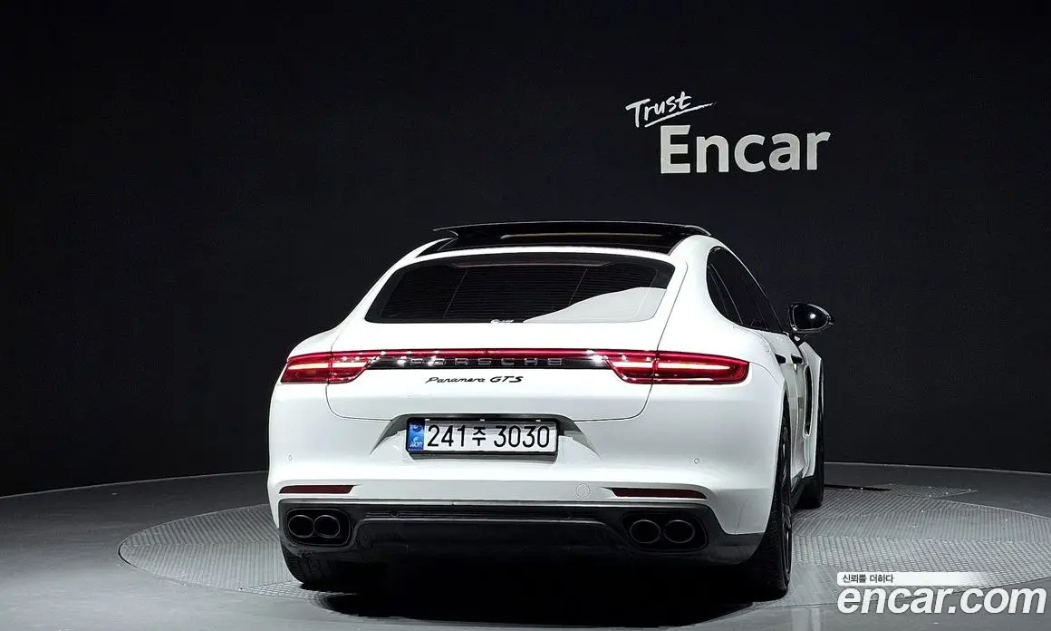 Porsche Panamera 2018 3.0 автомат (гидро), фото 4 Porsche Panamera 2018 3.0 автомат (гидро), фото 4
