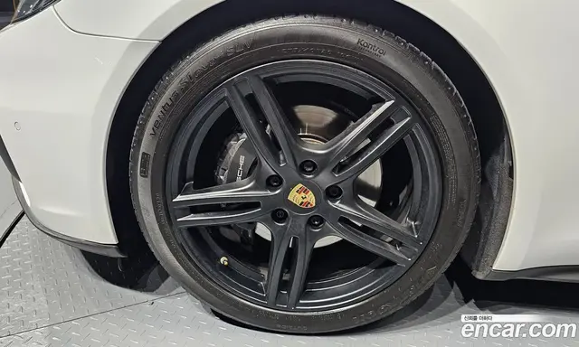 Porsche Panamera 2018 3.0 автомат (гидро), миниатюра 5 Porsche Panamera 2018 3.0 автомат (гидро), миниатюра 5