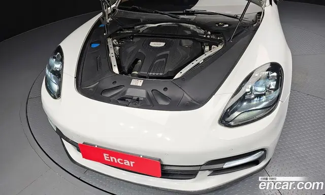 Porsche Panamera 2018 3.0 автомат (гидро), миниатюра 6 Porsche Panamera 2018 3.0 автомат (гидро), миниатюра 6