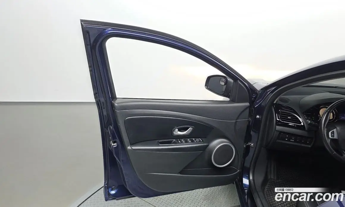 Renault (Samsung) SM3 2017 автомат (гидро), фото 14 Renault (Samsung) SM3 2017 автомат (гидро), фото 14
