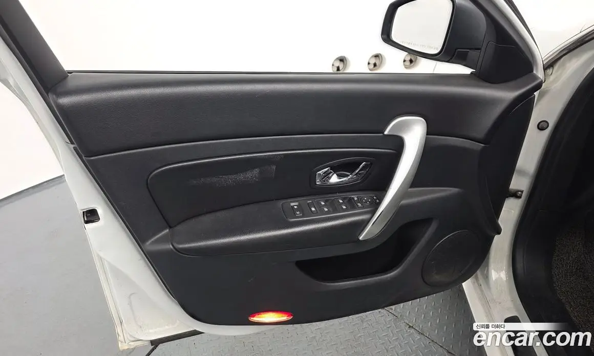 Renault (Samsung) SM5 2016 2.0 автомат (гидро), фото 14 Renault (Samsung) SM5 2016 2.0 автомат (гидро), фото 14