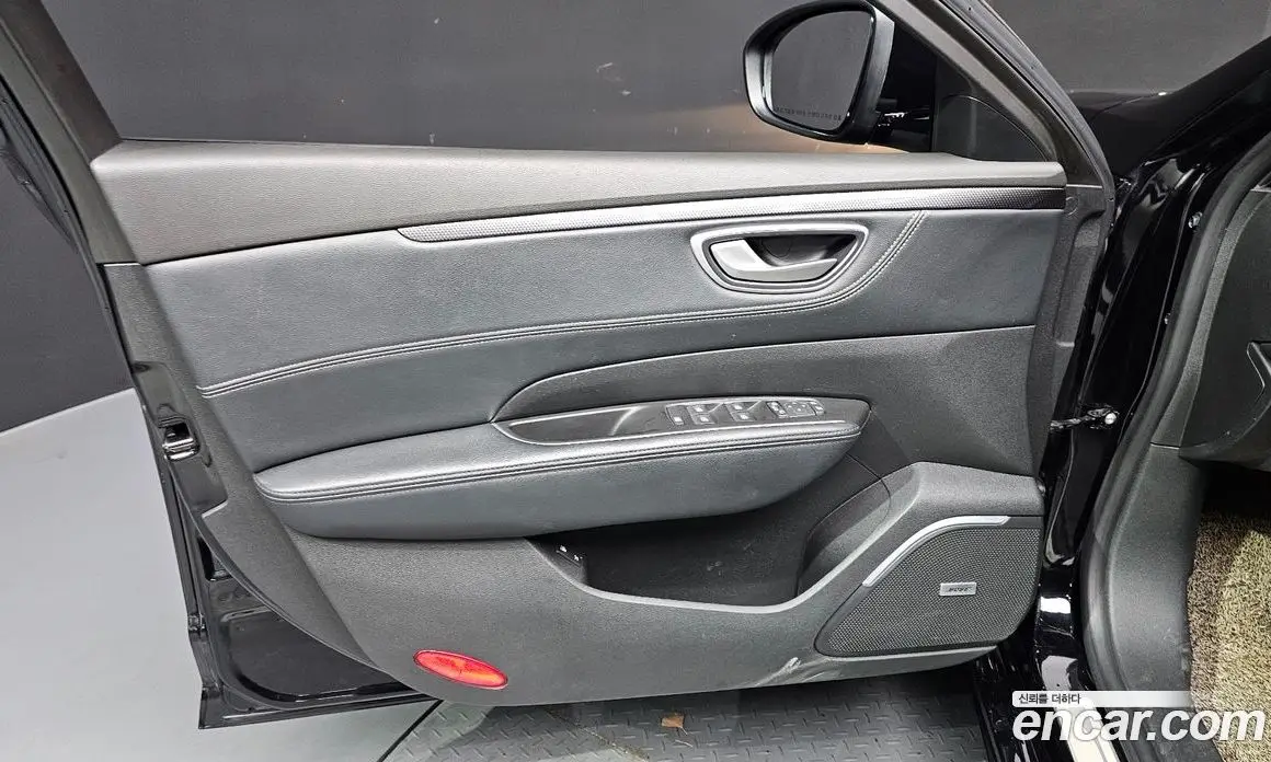 Renault (Samsung) SM6 2016 2.0 автомат (гидро), фото 14 Renault (Samsung) SM6 2016 2.0 автомат (гидро), фото 14