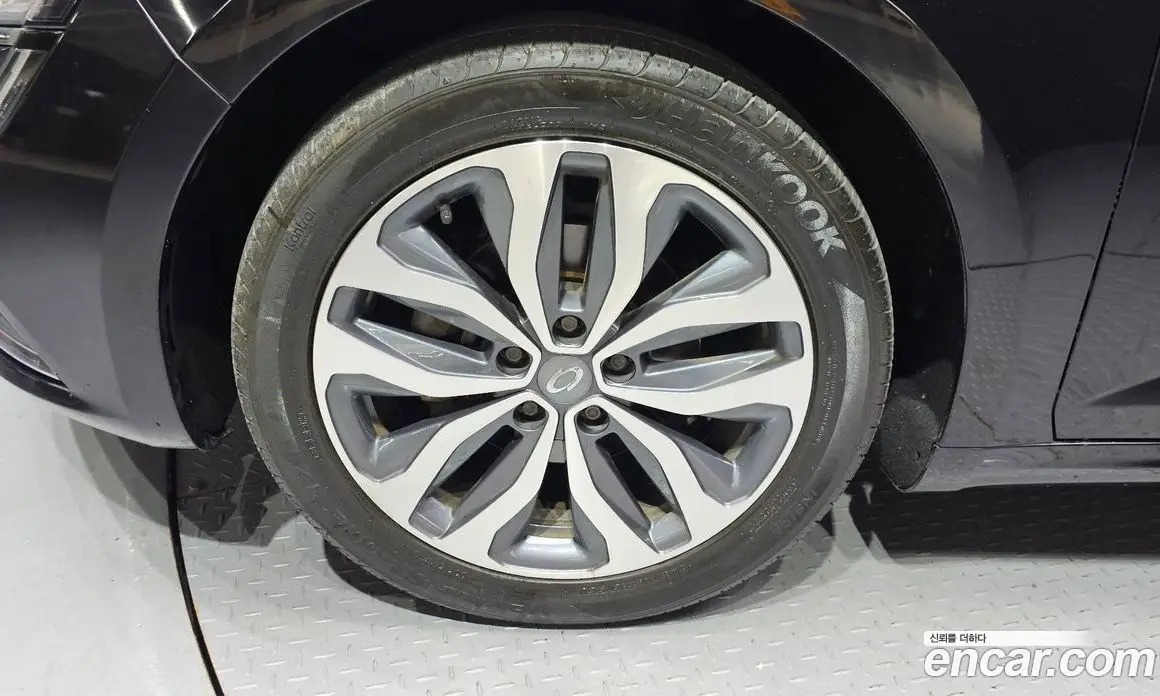 Renault (Samsung) SM6 2016 2.0 автомат (гидро), фото 5 Renault (Samsung) SM6 2016 2.0 автомат (гидро), фото 5