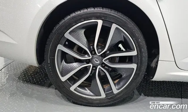 Renault (Samsung) SM6 2017 1.5 автомат (гидро), миниатюра 4 Renault (Samsung) SM6 2017 1.5 автомат (гидро), миниатюра 4