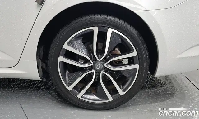 Renault (Samsung) SM6 2017 1.5 автомат (гидро), миниатюра 6 Renault (Samsung) SM6 2017 1.5 автомат (гидро), миниатюра 6
