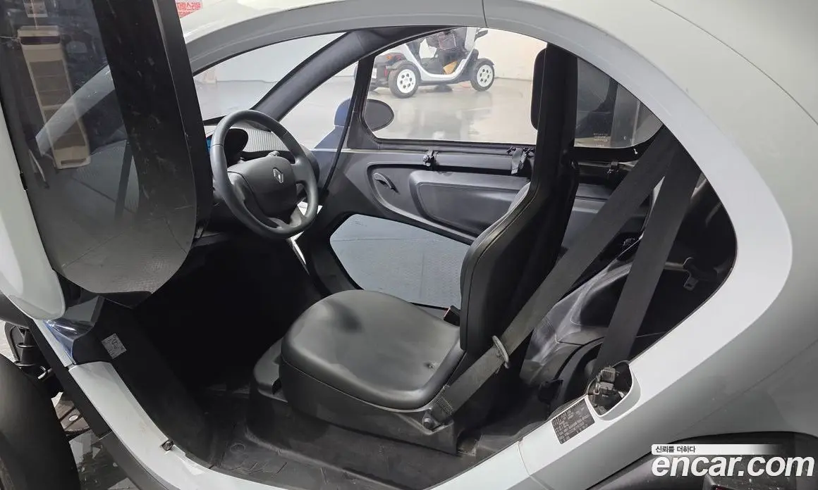 Renault (Samsung) Twizy 2020 0.1 автомат (гидро), фото 13