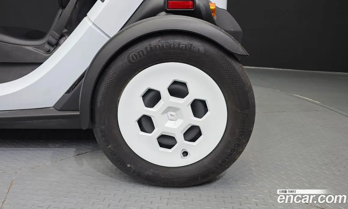 Renault (Samsung) Twizy 2020 0.1 автомат (гидро), фото 7
