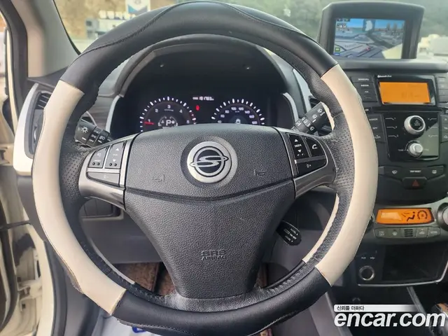 SsangYong Korando 2014 2.0 автомат (гидро), миниатюра 10