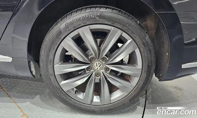 Volkswagen Arteon 2018 2.0 автомат (гидро), миниатюра 5 Volkswagen Arteon 2018 2.0 автомат (гидро), миниатюра 5