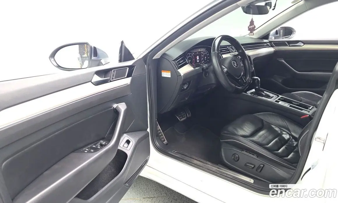 Volkswagen Arteon 2019 2.0 автомат (гидро), фото 13