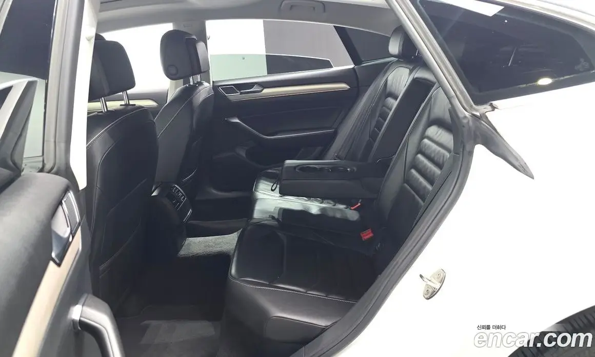 Volkswagen Arteon 2019 2.0 автомат (гидро), фото 18