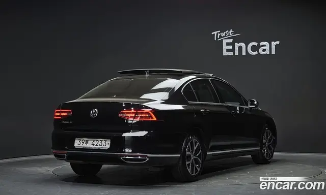 Volkswagen Passat 2018 2.0 автомат (гидро), миниатюра 2 Volkswagen Passat 2018 2.0 автомат (гидро), миниатюра 2