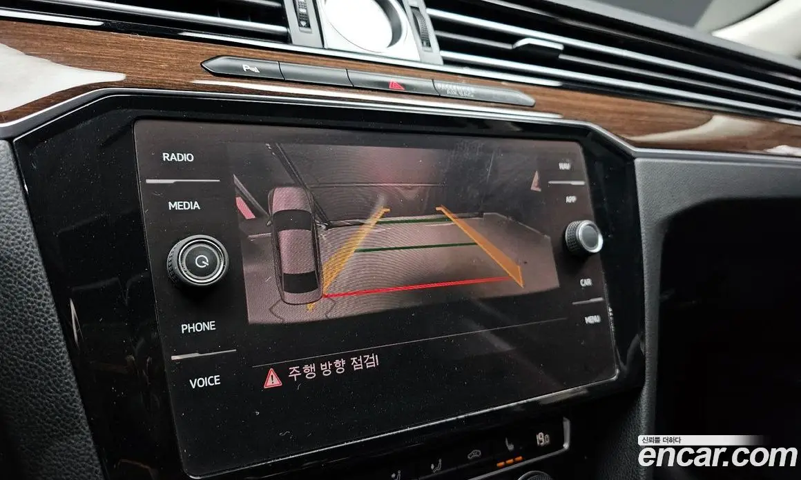 Volkswagen Passat 2018 2.0 автомат (гидро), фото 20 Volkswagen Passat 2018 2.0 автомат (гидро), фото 20