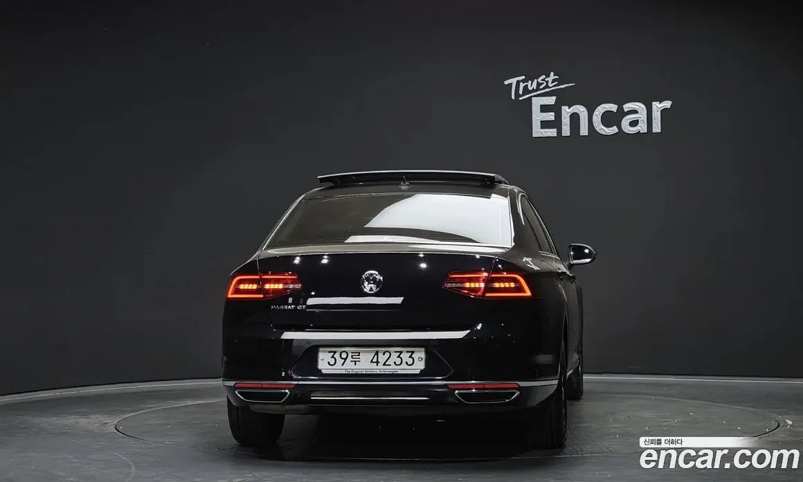 Volkswagen Passat 2018 2.0 автомат (гидро), фото 4 Volkswagen Passat 2018 2.0 автомат (гидро), фото 4