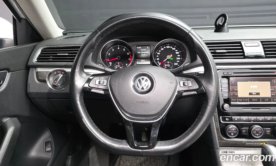 Volkswagen Passat 2018 2.0 автомат (гидро), фото 19