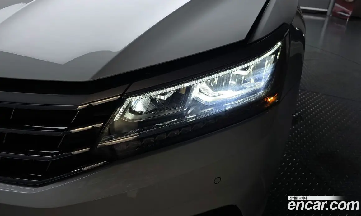 Volkswagen Passat 2018 2.0 автомат (гидро), фото 8