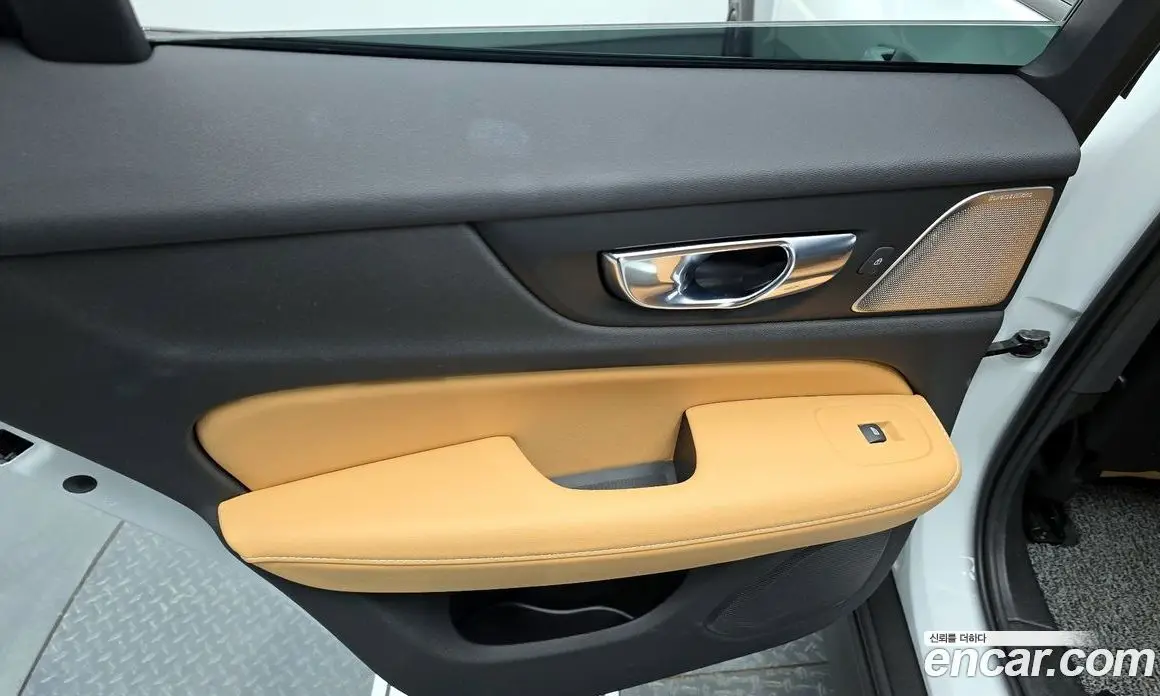 Volvo V60 2020 2.0 автомат (гидро), фото 14 Volvo V60 2020 2.0 автомат (гидро), фото 14
