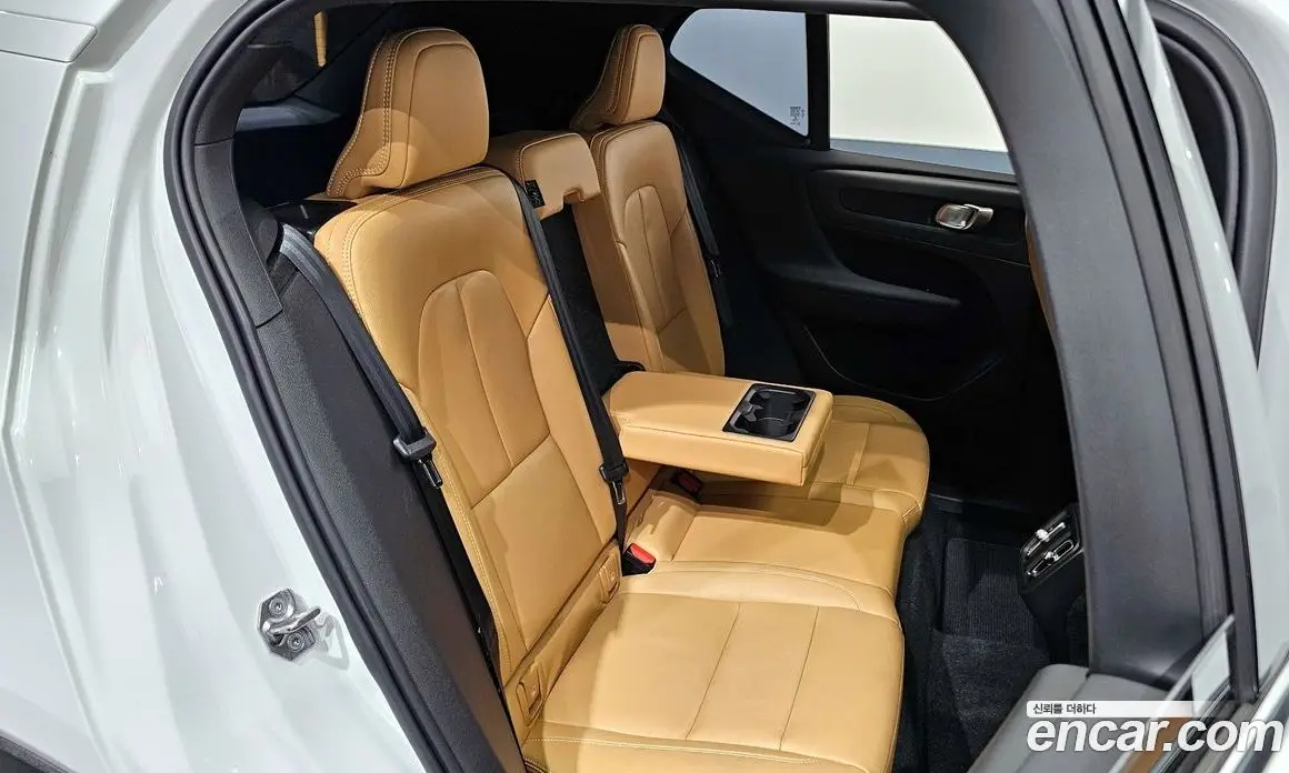Volvo XC40 2021 2.0 автомат (гидро), фото 19 Volvo XC40 2021 2.0 автомат (гидро), фото 19
